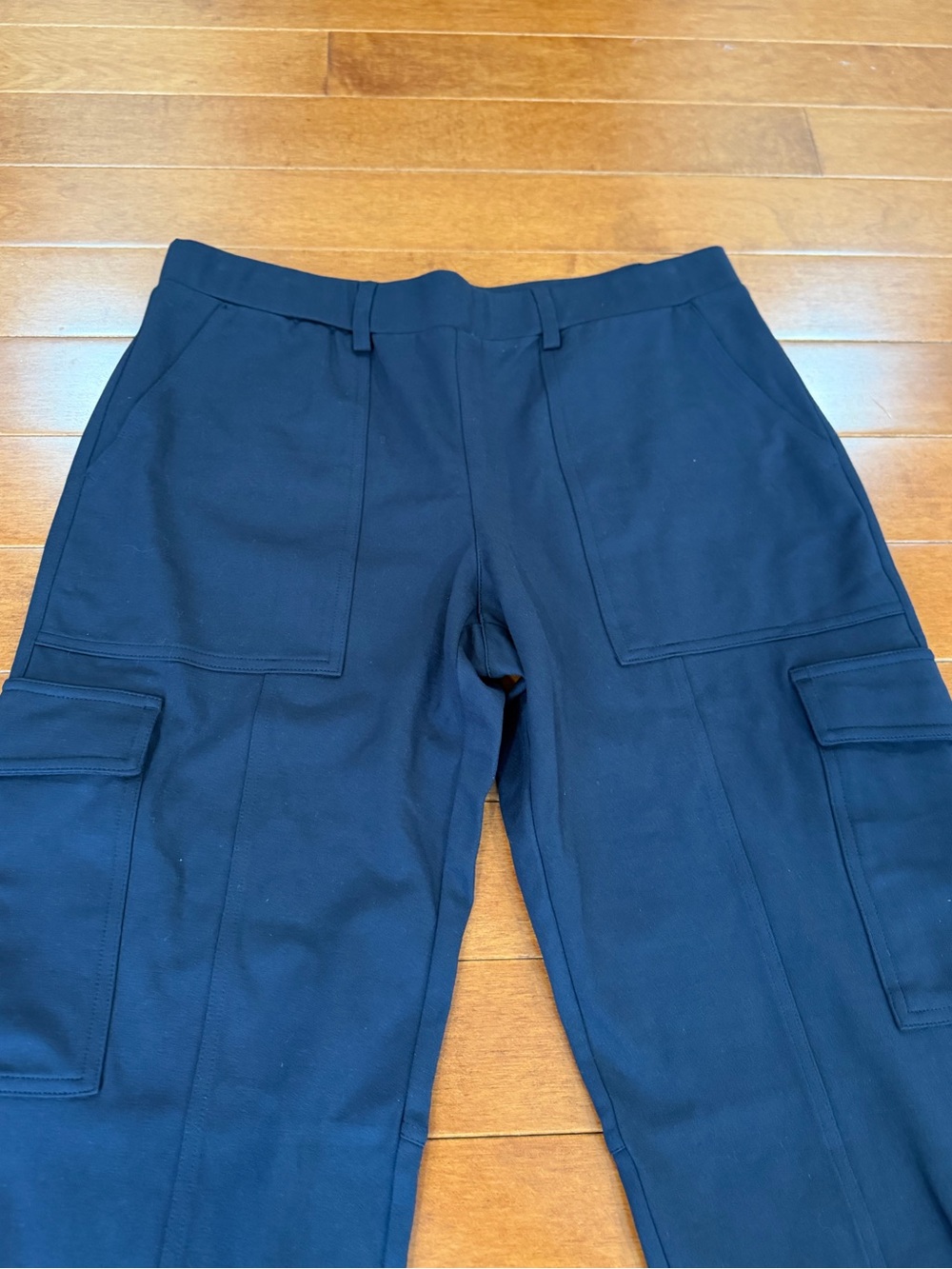 NWT Quince Navy Elastic Waist Ultra Stretch Ponte Tapered Cargo Pants Sz. L - Picture 3 of 7